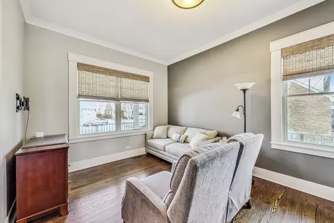 Bedroom - 651 E Prairie Ave, Des Plaines, IL 60016 photo 2 of 10