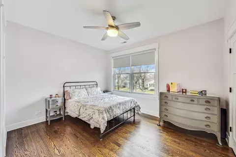 Bedroom - 651 E Prairie Ave, Des Plaines, IL 60016 photo 10 of 10
