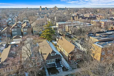 View/Area - 6918 S Artesian Ave, Chicago, IL 60629 photo 2 of 5