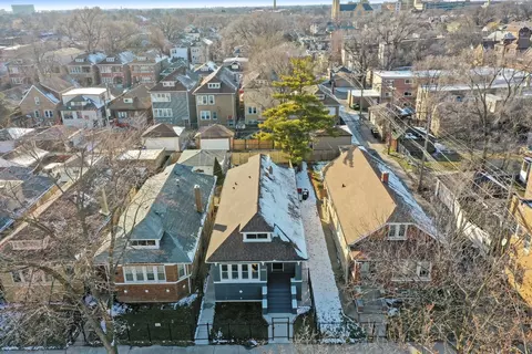 View/Area - 6918 S Artesian Ave, Chicago, IL 60629 photo 1 of 5