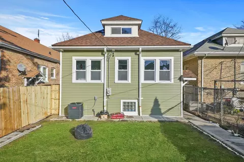Exterior - 6918 S Artesian Ave, Chicago, IL 60629 photo 7 of 7