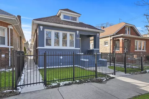 Exterior - 6918 S Artesian Ave, Chicago, IL 60629 photo 4 of 7