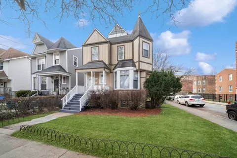 7746 S Coles Ave, Chicago, IL 60649