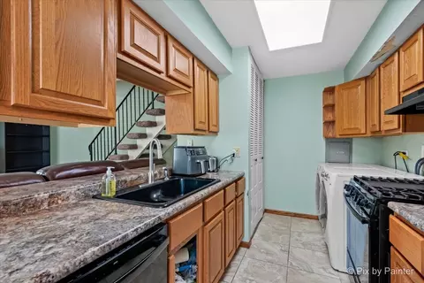 1653 Cornell Dr #21B, Hoffman Estates, IL 60169 photo 10