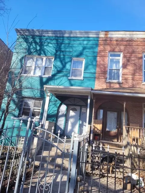 3318 W Le Moyne St, Chicago, IL 60651
