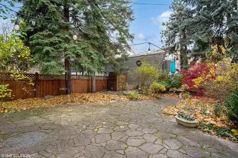 1609 W Cullom Ave, Chicago, IL 60613 photo 34