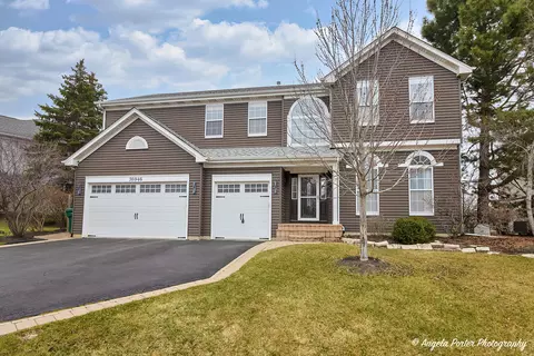36946 N Deerview Dr, Lake Villa, IL 60046