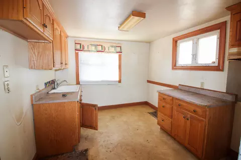 Kitchen - 720 W Superior St, Ottawa, IL 61350 photo 1 of 1