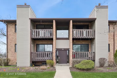 7548 Clarendon Hills Rd #2A, Willowbrook, IL 60527