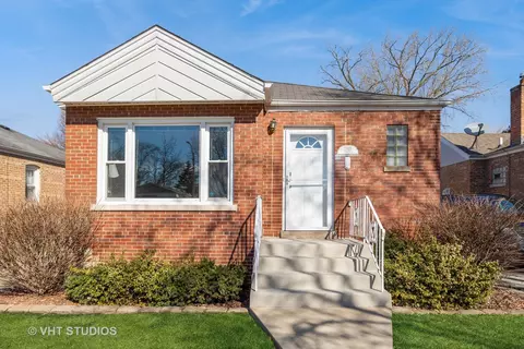 2948 W 97th Pl, Evergreen Park, IL 60805