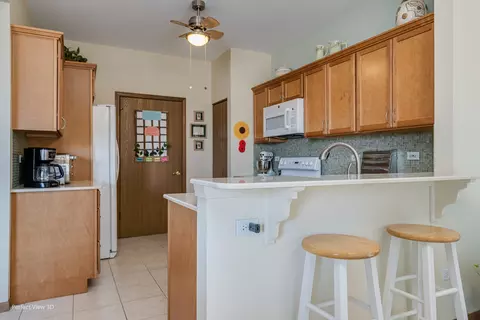 Kitchen - 21546 W Empress Ln, Plainfield, IL 60544 photo 3 of 3