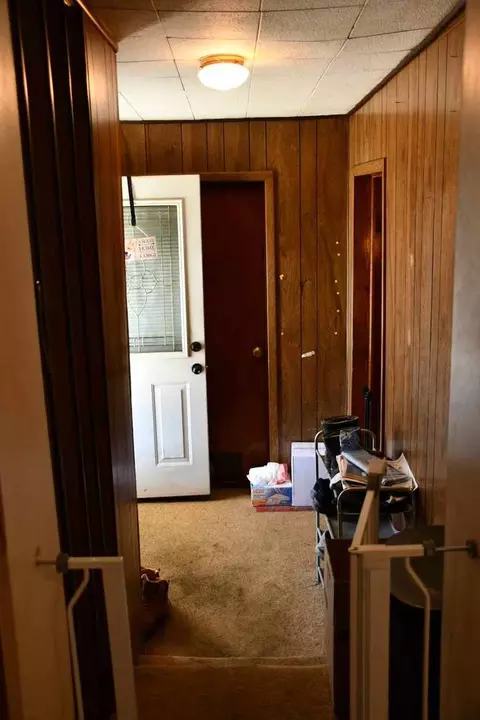 Entry Way - 7301 W 71st St, Bridgeview, IL 60455 photo 1 of 1
