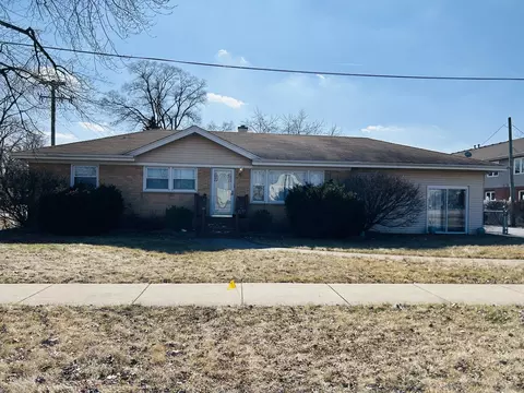 7301 W 71st St, Bridgeview, IL 60455
