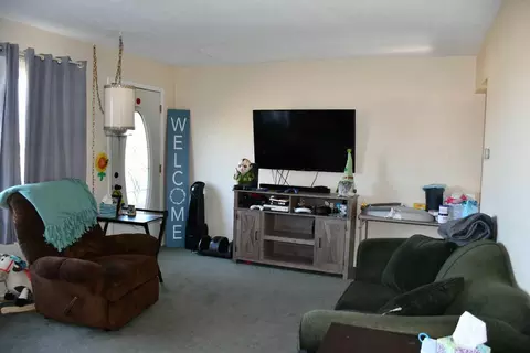 Living - 7301 W 71st St, Bridgeview, IL 60455 photo 1 of 3