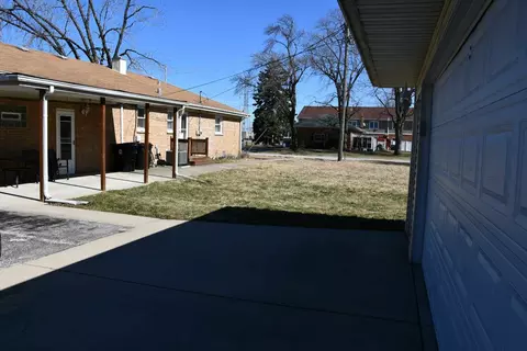 Other - 7301 W 71st St, Bridgeview, IL 60455 photo 1 of 4