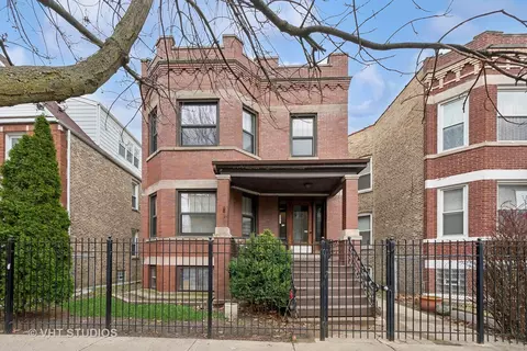 4137 W Kamerling Ave, Chicago, IL 60651