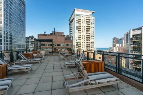 Exterior - 850 N Dewitt Pl #16G, Chicago, IL 60611 photo 1 of 2