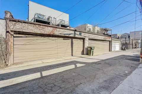 Exterior - 2623 W Evergreen Ave #2E, Chicago, IL 60622 photo 6 of 7