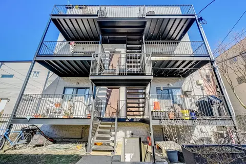 Exterior - 2623 W Evergreen Ave #2E, Chicago, IL 60622 photo 4 of 7