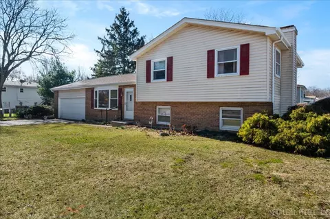 1701 S Tyler Rd, Saint Charles, IL 60174