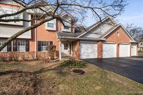 1325 Evergreen Dr #5, Palatine, IL 60074