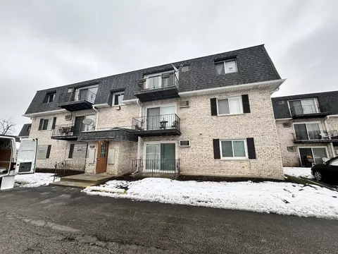 1307 N Baldwin Ct #1B, Palatine, IL 60074