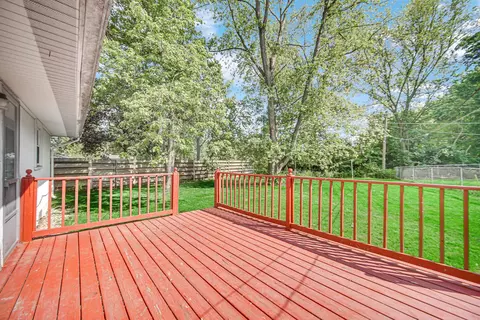 Exterior - 210 Barbara Ln, Steger, IL 60475 photo 3 of 8