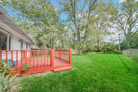 Exterior - 210 Barbara Ln, Steger, IL 60475 photo 6 of 8