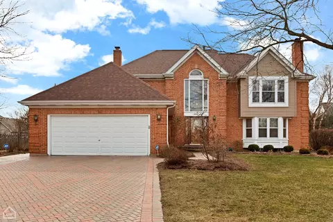 56 Normandy Cir, Schaumburg, IL 60173