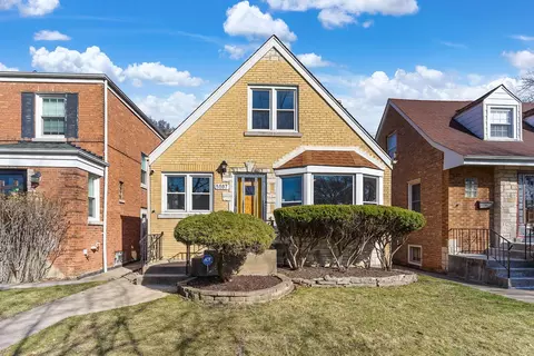 5107 N New England Ave, Chicago, IL 60656