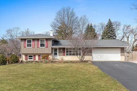 11 S334 Oakwood Ave, Lemont, IL 60439