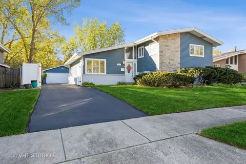 116 Chestnut St, Park Forest, IL 60466