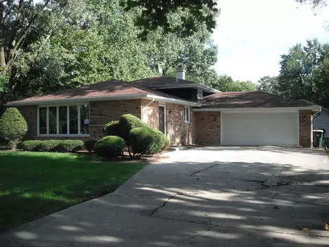 407 Blackstone Ave, Willow Springs, IL 60480