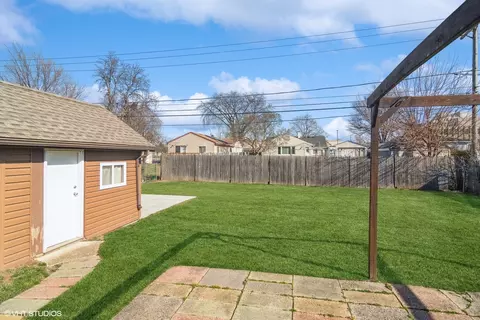 Exterior - 2604 Dove St, Rolling Meadows, IL 60008 photo 2 of 3