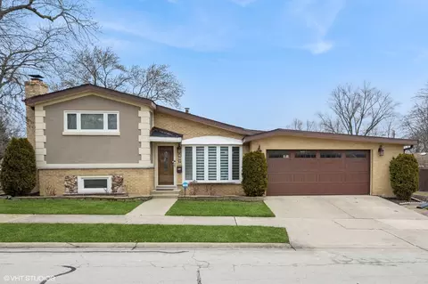607 N Craig Pl, Addison, IL 60101