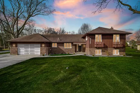 6540 Western Ave, Willowbrook, IL 60527