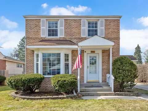 712 Kemman Ave, La Grange Park, IL 60526