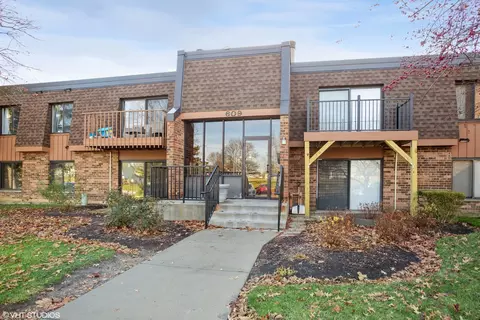 609 Limerick Ln #1A, Schaumburg, IL 60193