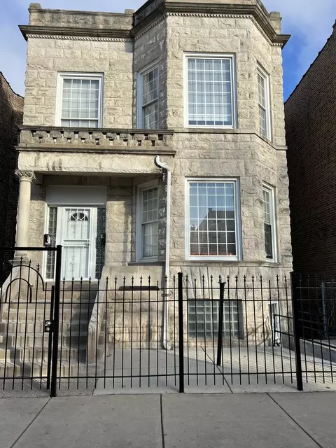 1517 S Central Park Ave, Chicago, IL 60623