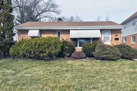 311 E Butterfield Rd, Elmhurst, IL 60126