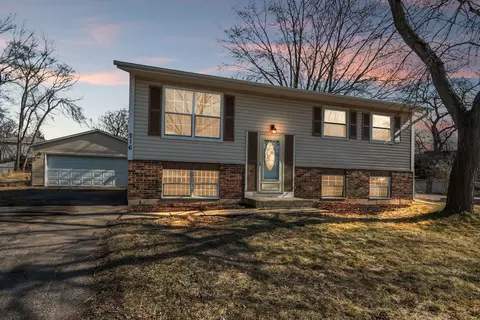 216 Prairie Cir, Bolingbrook, IL 60440