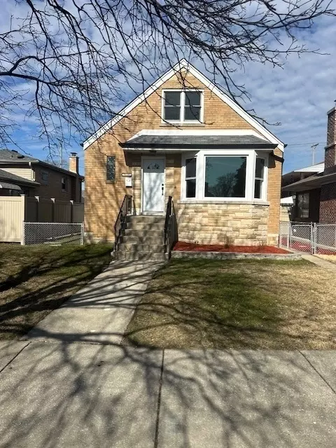 7620 W Gregory St, Chicago, IL 60656