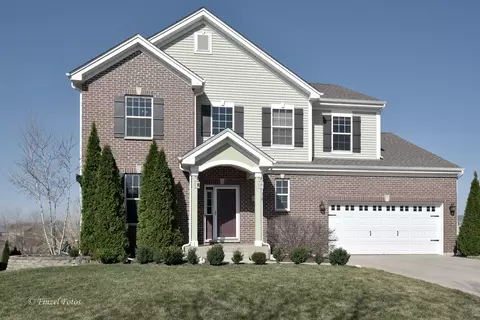 28038 W Canyon Ct, Lakemoor, IL 60051