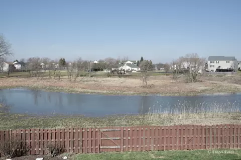 Exterior - 28038 W Canyon Ct, Lakemoor, IL 60051 photo 3 of 3