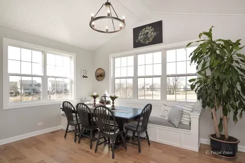 Dining - 28038 W Canyon Ct, Lakemoor, IL 60051 photo 2 of 2