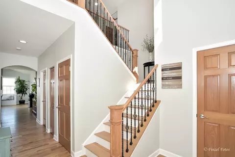 Entry Way - 28038 W Canyon Ct, Lakemoor, IL 60051 photo 1 of 2