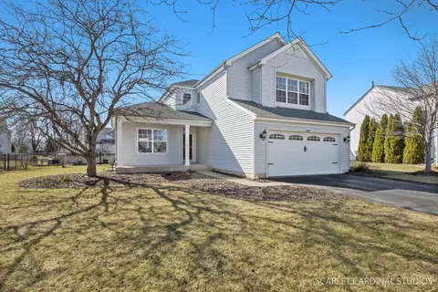 608 Fenwick Ln, South Elgin, IL 60177
