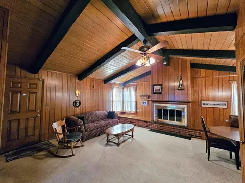 Exterior - 60 Payson St, Hoffman Estates, IL 60169 photo 2 of 5