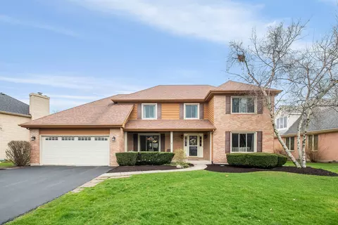 1716 Greene Ridge Dr, Naperville, IL 60565