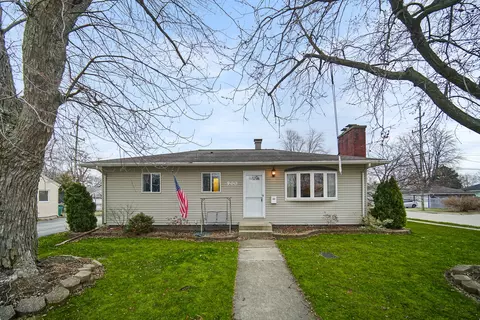 900 Krings Ln, Joliet, IL 60435